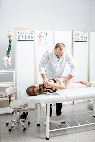 Dr. Emanuele Condò, osteopata e posturologo