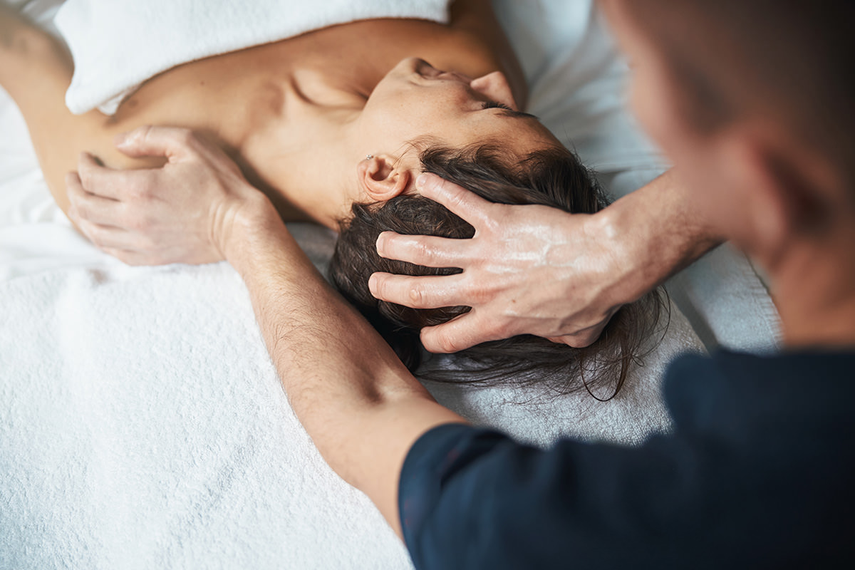 Trattamento osteopatico manuale